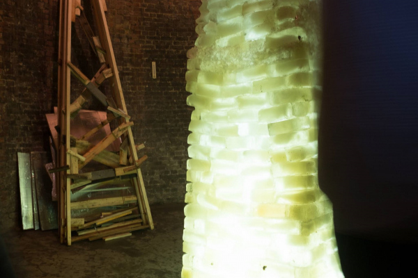 (c) Caroline Dewilde